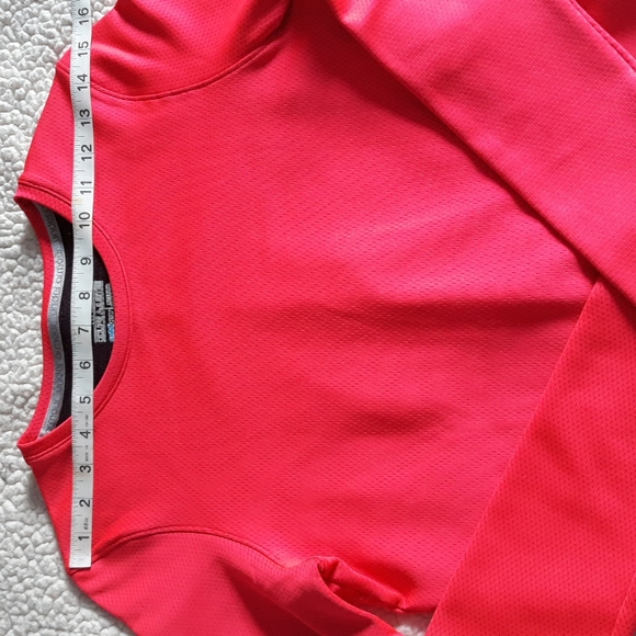 Under Armour Medium Fitted Coldgear Neon Pink Long Sleeve Athletic Top - Picture 7 of 14